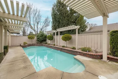 Exterior - 1143 Azalea St, Ripon, CA 95366 photo 9 of 16