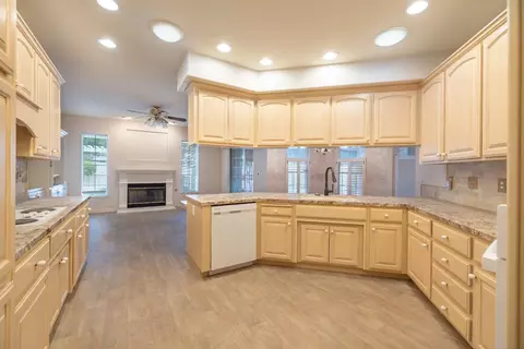 Kitchen - 1143 Azalea St, Ripon, CA 95366 photo 7 of 7