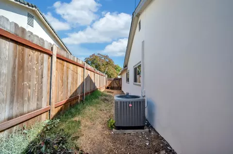 5417 Earnell St, Carmichael, CA 95608 photo 51