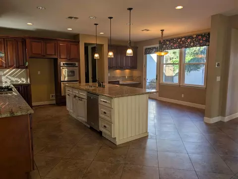 Kitchen - 1742 Schantz Way, Tracy, CA 95376 photo 1 of 1