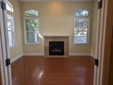 Living - 1742 Schantz Way, Tracy, CA 95376 photo 3 of 3