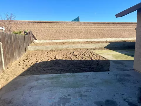 Exterior - 747 Ward Way, Manteca, CA 95336 photo 7 of 11