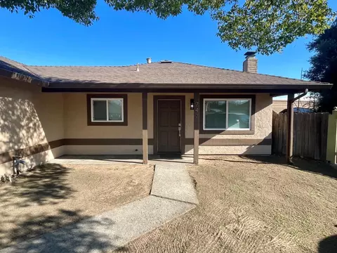 Exterior - 747 Ward Way, Manteca, CA 95336 photo 4 of 11