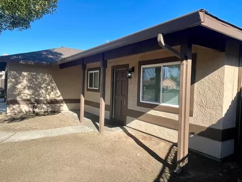 Exterior - 747 Ward Way, Manteca, CA 95336 photo 5 of 11