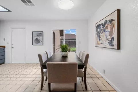 Dining - 747 Ward Way, Manteca, CA 95336 photo 1 of 3