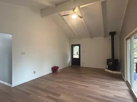 Living - 357 Sunnyside Dr, Colfax, CA 95713 photo 4 of 7