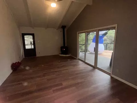 Living - 357 Sunnyside Dr, Colfax, CA 95713 photo 7 of 7