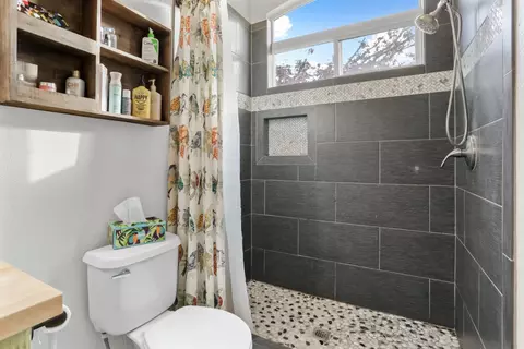 Bath - 1504 Inspiration Ct, Modesto, CA 95357 photo 3 of 3