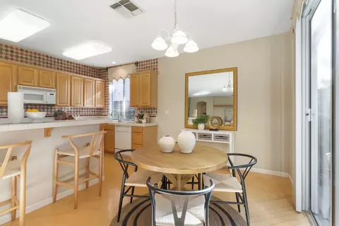3906 Vistosa Ct, Davis, CA 95618 photo 22