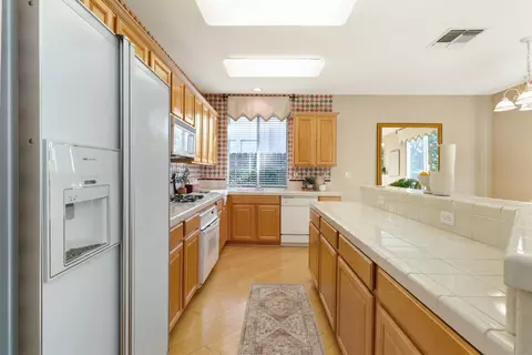 3906 Vistosa Ct, Davis, CA 95618 photo 16