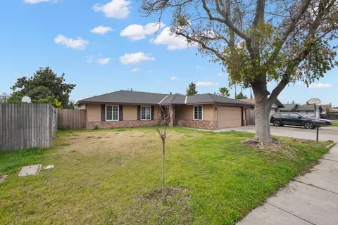 1604 Clevenger Dr, Modesto, CA 95356 photo 2