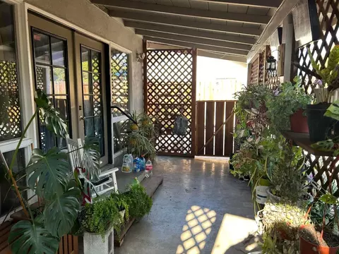 Exterior - 1530 Lorry Ave, Modesto, CA 95355 photo 4 of 8