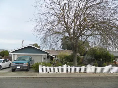 1530 Lorry Ave, Modesto, CA 95355 photo 1