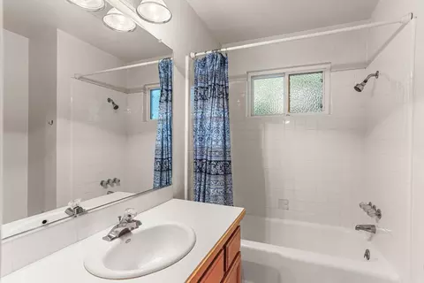 Bath - 17383 E Front St, Linden, CA 95236 photo 1 of 1