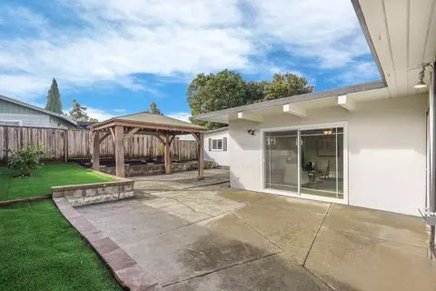 Exterior - 4387 Gem Ave, Castro Valley, CA 94546 photo 10 of 12