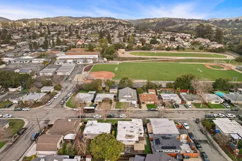 View/Area - 4387 Gem Ave, Castro Valley, CA 94546 photo 4 of 5