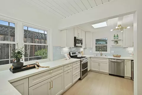 Kitchen - 4387 Gem Ave, Castro Valley, CA 94546 photo 7 of 7