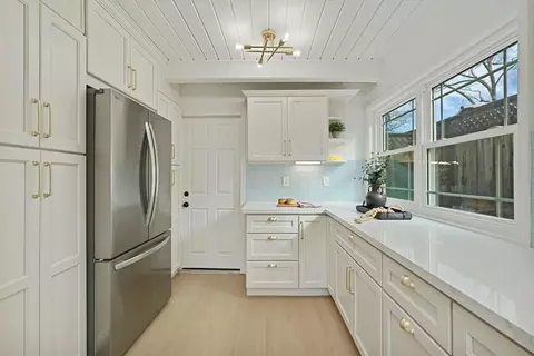 Kitchen - 4387 Gem Ave, Castro Valley, CA 94546 photo 4 of 7