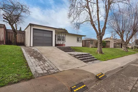 Exterior - 4387 Gem Ave, Castro Valley, CA 94546 photo 2 of 12