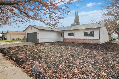 2000 Celeste Dr, Modesto, CA 95355 photo 1