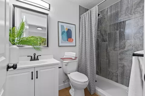 Bath - 2305 Covered Wagon Cir, Elverta, CA 95626 photo 2 of 4