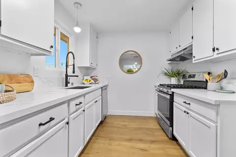 Kitchen - 2305 Covered Wagon Cir, Elverta, CA 95626 photo 2 of 4