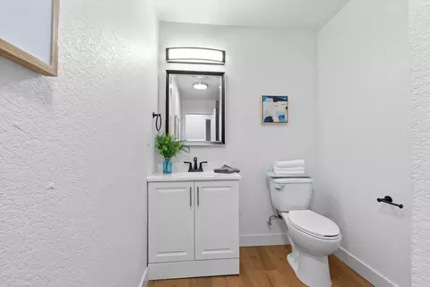 Bath - 2305 Covered Wagon Cir, Elverta, CA 95626 photo 4 of 4