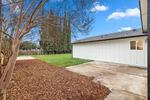 Exterior - 2305 Covered Wagon Cir, Elverta, CA 95626 photo 4 of 6