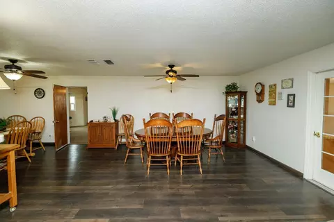 Dining - 4460 Mountain View Rd, Hughson, CA 95326 photo 3 of 6