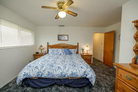 Bedroom - 4460 Mountain View Rd, Hughson, CA 95326 photo 3 of 6