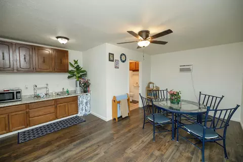 Dining - 4460 Mountain View Rd, Hughson, CA 95326 photo 4 of 6