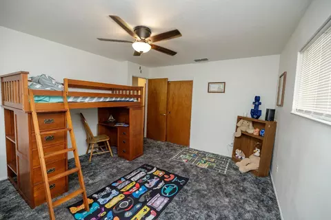 Bedroom - 4460 Mountain View Rd, Hughson, CA 95326 photo 5 of 6
