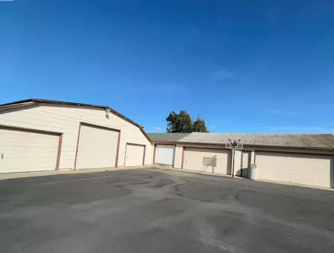Exterior - 4460 Mountain View Rd, Hughson, CA 95326 photo 16 of 16