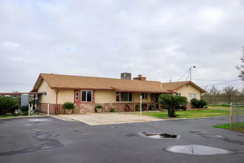 Exterior - 4460 Mountain View Rd, Hughson, CA 95326 photo 1 of 16