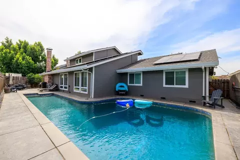 Exterior - 910 Laver Ct, Lodi, CA 95242 photo 13 of 16