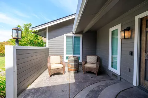 Exterior - 910 Laver Ct, Lodi, CA 95242 photo 6 of 16