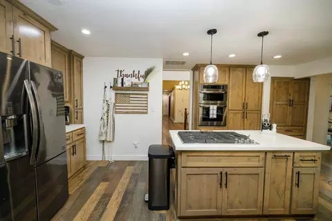 Kitchen - 910 Laver Ct, Lodi, CA 95242 photo 8 of 10