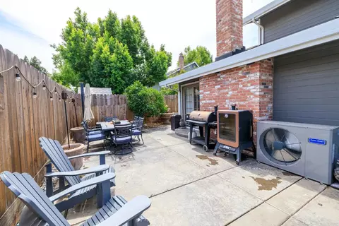 Exterior - 910 Laver Ct, Lodi, CA 95242 photo 10 of 16