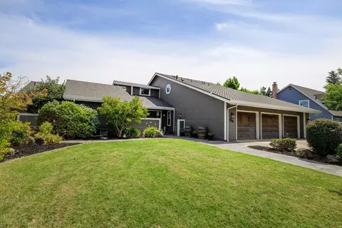 Exterior - 910 Laver Ct, Lodi, CA 95242 photo 4 of 16