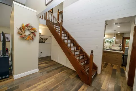 Entry Way - 910 Laver Ct, Lodi, CA 95242 photo 8 of 8