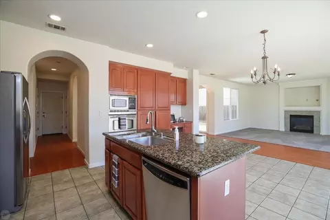 512 New Well Ave, Lathrop, CA 95330 photo 20