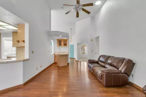 Entry Way - 169 Baurer Cir, Folsom, CA 95630 photo 4 of 9
