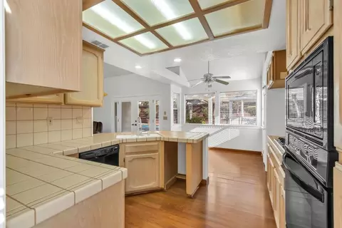 Kitchen - 169 Baurer Cir, Folsom, CA 95630 photo 2 of 8