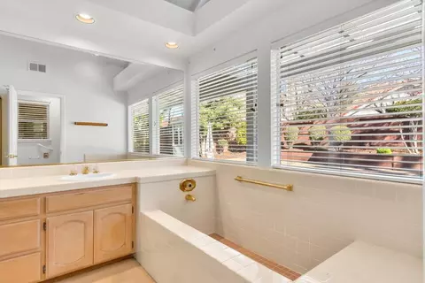 Bath - 169 Baurer Cir, Folsom, CA 95630 photo 7 of 7