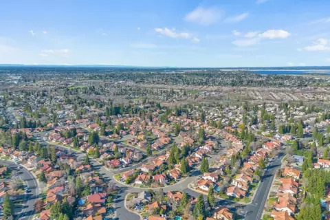 View/Area - 169 Baurer Cir, Folsom, CA 95630 photo 7 of 9
