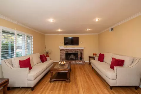 Living - 1401 Locke Rd, Modesto, CA 95355 photo 1 of 4