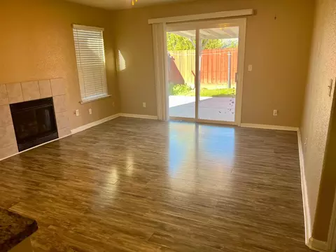 311 Eagleglen Ave, Turlock, CA 95380 photo 6