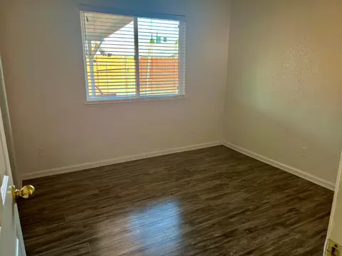 311 Eagleglen Ave, Turlock, CA 95380 photo 9