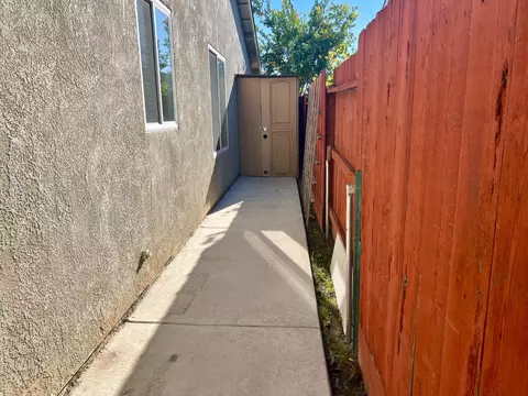 311 Eagleglen Ave, Turlock, CA 95380 photo 14