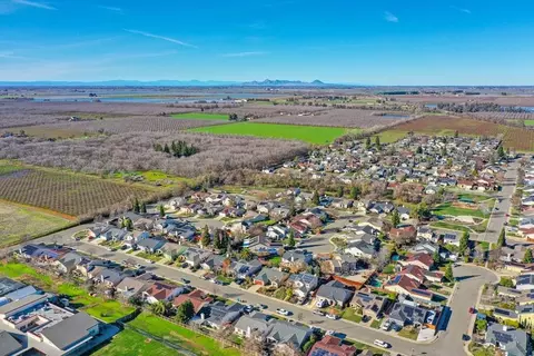 View/Area - 809 Griffith Way, Wheatland, CA 95692 photo 2 of 14